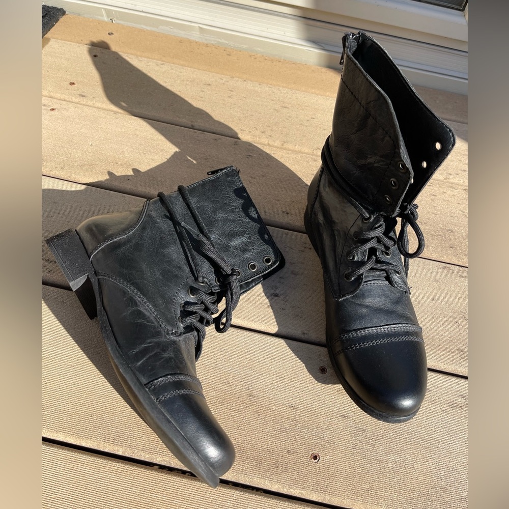 Steve Madden combat boots